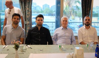 Büyükşehir Belediye Başkanı Mustafa Bozbey’den Bursaspor’a ziyaret