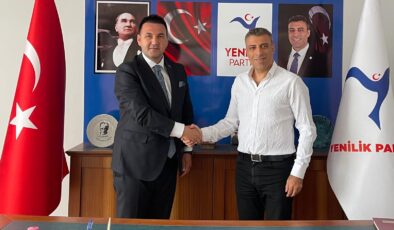 TÜMKON Başkanı Atıcı Yenilik Partisi’ni ziyaret etti: Dijital dönüşüm masada!