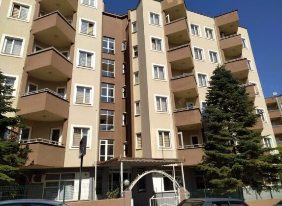 Bursa’da Pansiyon Baskını: Avukat ve 15 Kişilik Gurupla Tehdit Yağmuru!