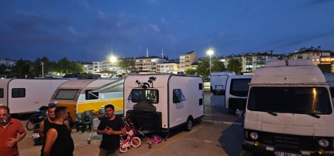 Büyükşehir Belediyesi’ne sert tepki: “Bir çivi çakmadan %400 zam yapılır mı?”