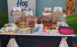 Esenyurt Belediyesi 26 bin öğrenciye kırtasiye seti dağıttı