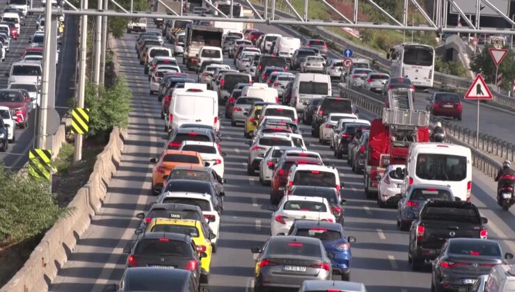  İstanbul’da iş çıkış saatinde trafik yoğunluğu yüzde 71’e ulaştı