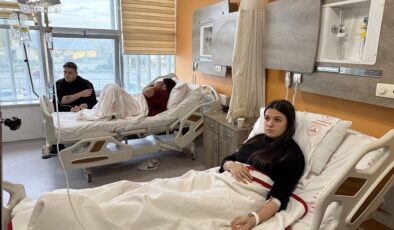  Bursa’da yedikleri midyeden zehirlenen 4 genç hastaneye kaldırıldı