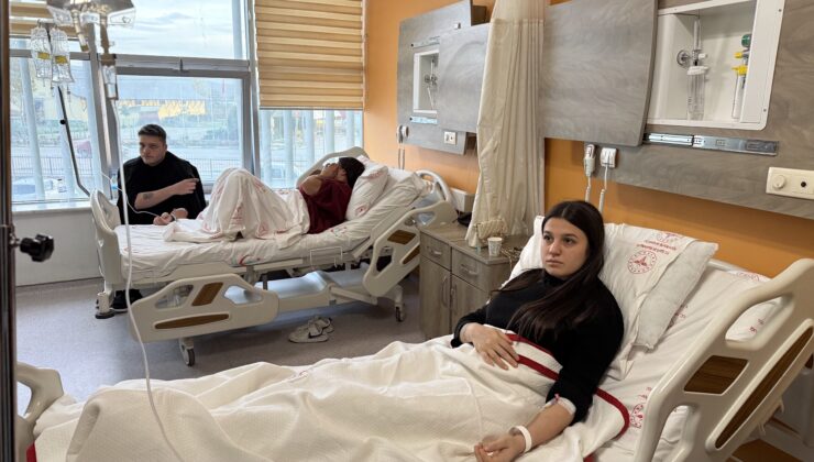  Bursa’da yedikleri midyeden zehirlenen 4 genç hastaneye kaldırıldı