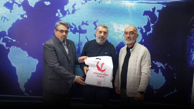 Ali Yüksel: Değerli gazeteci Tarık Şeker’e geçmiş olsun dileklerimizi ilettik