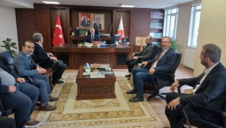 Hür-Sen Heyetinden Kocaeli Müftüsü’ne Teşekkür Ziyareti