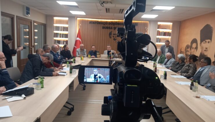 “Cumhuriyet’in Kurucu Değerlerine Dokunan Her Girişimin Karşısındayız”