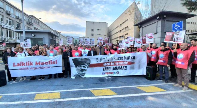 “Bu koltuk savaşları çocuklarımızın geleceğini yakıyor!”