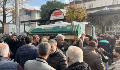Bursa’da 3 gün aranıp Mudanya sahilde cesedi bulunan 19 yaşındaki Berat Yavuz toprağa verildi