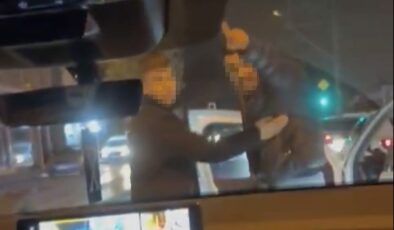  Bursa’da korku dolu anlar: Agresif sürücü küçük çocuğu hiçe saydı