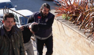 15 gün arayla bir kişiyi bıçakladı, bir kişiyi de öldürdü