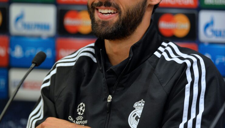  Real Madrid’in yeni teknik direktörü Arbeloa oldu