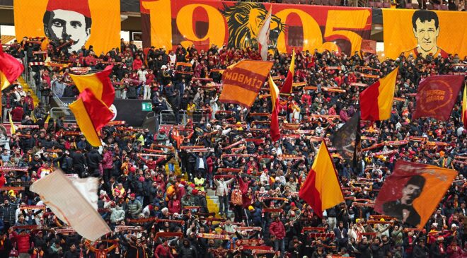 Galatasaray Taraftarından Yönetim Tepkisi: Gaziantep FK Maçında İstifa Sesleri