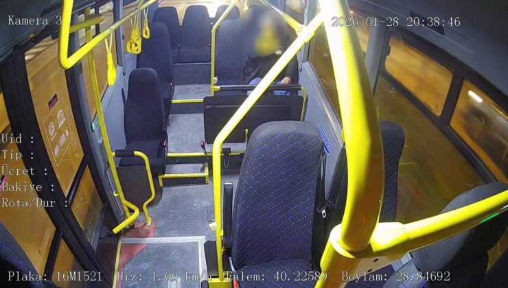  Zamanla yarış kameraya yansıdı, fenalaşan yolcu için seferber oldular