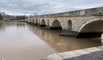 Meriç ve Tunca nehirlerinde su seviyesi yükseldi