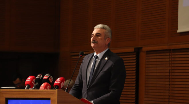 “Mesleki Eğitim: Bugün ve Gelecek” paneli Bursa’da gerçekleştirildi: “İktidarımızın ilk haftasında MESEM uygulamasına son vereceğiz”