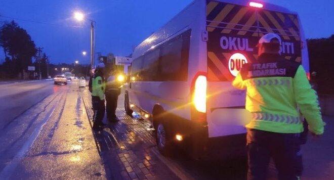 Bursa İl Jandarma’dan Öğrenciler İçin Trafik Denetimi