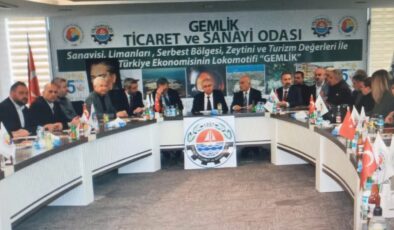 Gemlik’te Tekne Bağlama Yerleri İçin Geniş Katılımlı Toplantı