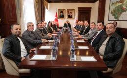 CHP BURSA İL BAŞKANI NİHAT YEŞİLTAŞ: TÜRKİYE CUMHURİYETİ BİR PARTİ DEVLETİ DEĞİLDİR HİÇBİR ZAMAN DA OLMAYACAKTIR