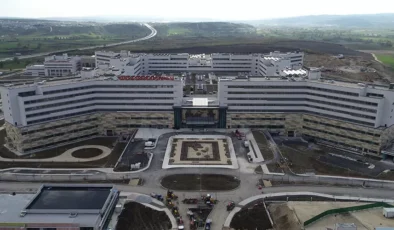 Bursa Şehir Hastanesi’nde Tıp Bayramı ve Ramazan Bereketi Aynı Sofrada Buluştu