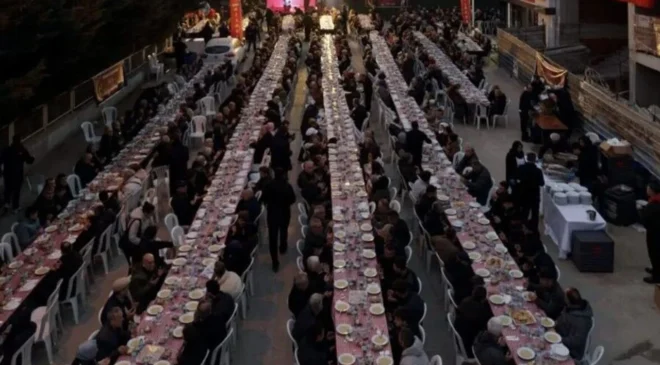 CHP Nilüfer’den 2.500 Kişilik “Sokak İftar Sofrası”