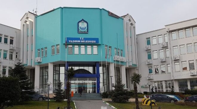 Yıldırım’da “Temizlik” Çalışması Tartışma Yarattı: Budama Yerine Kirlilik!