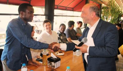 Bursalı Marketçilerden Üniversitelilere Destek