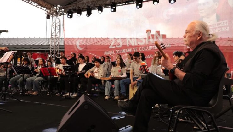 Cahit Berkay Osmangazi Meydanını Titretti