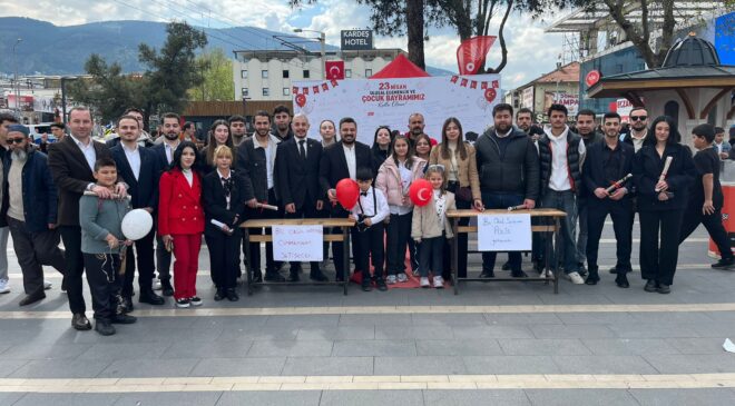 Cumhuriyet Halk Partisi Osmangazi Gençlik Kolları, 23 Nisan’ı Coşkuyla Kutladı