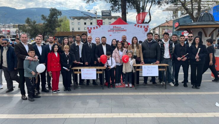 Cumhuriyet Halk Partisi Osmangazi Gençlik Kolları, 23 Nisan’ı Coşkuyla Kutladı
