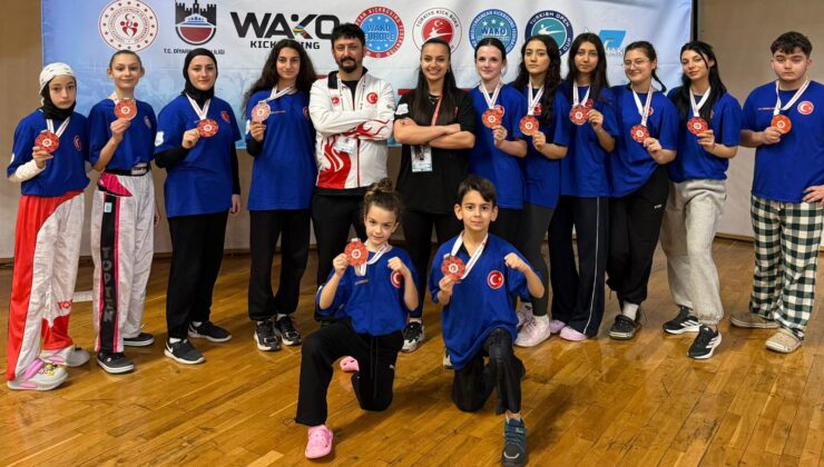 Diyarbakır’da Tarihi Başarı: 15 Madalya ile Zirveye Yazılan İsimler