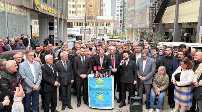 İYİ Parti Bursa’da Deprem: İlçe Başkanları Bir Bir Gitti, Teşkilat Karıştı