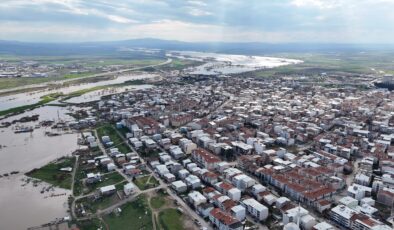 Karacabey Sular Altında! Siyasiler Sefada!