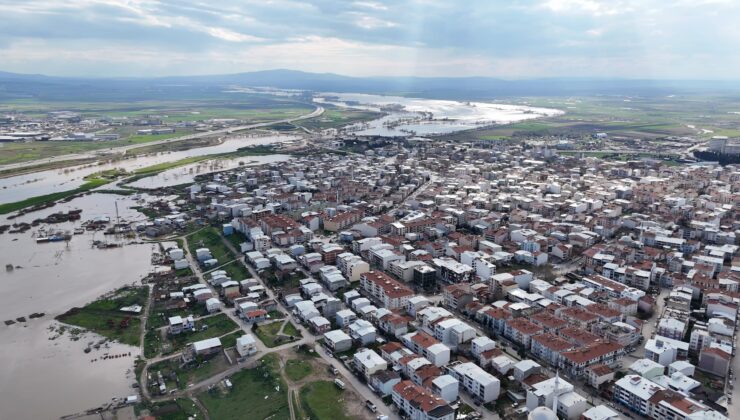 Karacabey Sular Altında! Siyasiler Sefada!