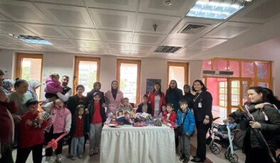 “Küçük Kalpler, Büyük Mutluluklar”