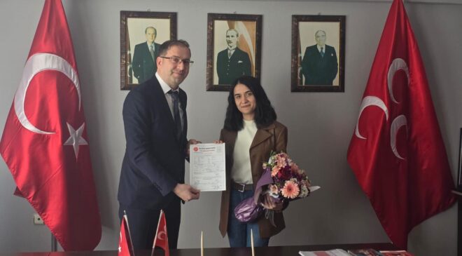 Orhaneli Siyasetinde Dikkat Çeken Katılım: Hilal Yağız MHP Saflarında