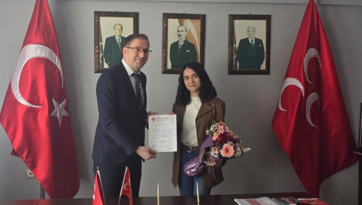 Orhaneli Siyasetinde Dikkat Çeken Katılım: Hilal Yağız MHP Saflarında