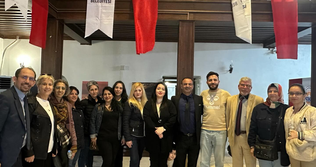 Özge Demir, “Gazeteci Gözünden Türkiye” Söyleşisinde Deneyimlerini Paylaştı