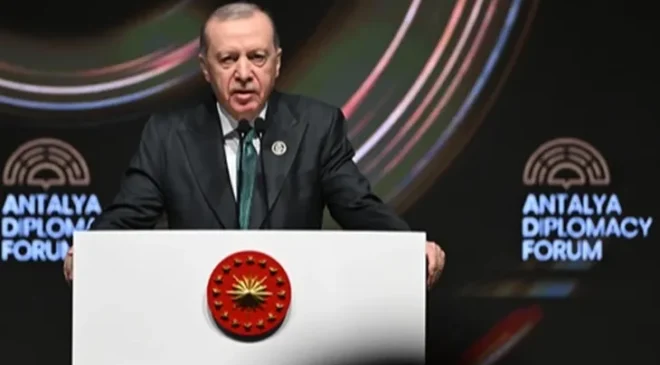 Cumhurbaşkanı Erdoğan’dan Antalya’dan barış ve diyalog mesajı