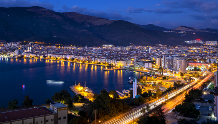 Gemlik’i İhya Edeceğiz Diye Koltuğa…