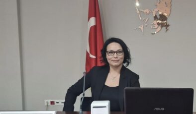 Bursa’da 107 Yıllık Gurur: “Dünya Çözülürken Bir Başkaldırı”