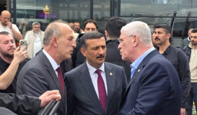 “Büyükşehir Bursa’nın Yaralarını Sarmıyor”