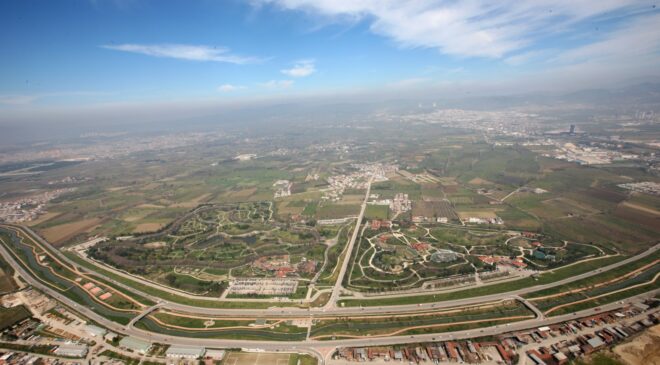 Bursa Botanik Park ve Hayvanat Bahçesi Çevresindeki Trafik Çilesi Vatandaşları Mağdur Ediyor