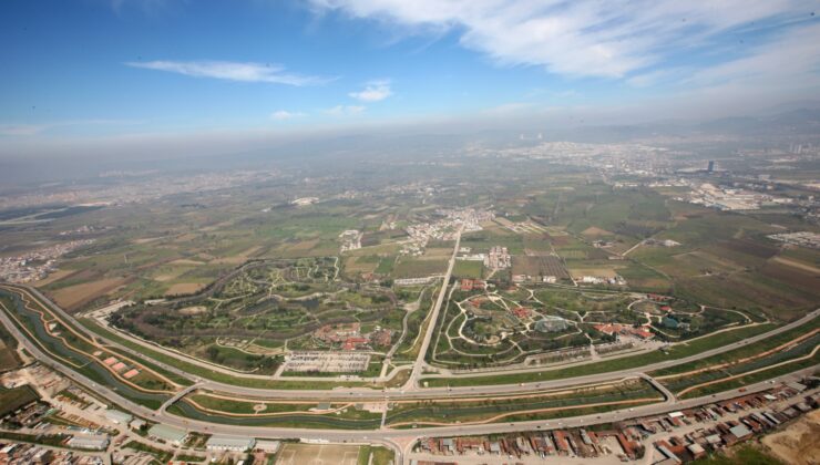 Bursa Botanik Park ve Hayvanat Bahçesi Çevresindeki Trafik Çilesi Vatandaşları Mağdur Ediyor