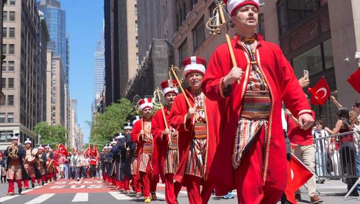 New York’ta 43. Türk Günü Yürüyüşü ve Festivali