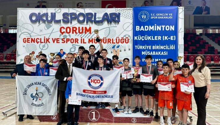 Hamdi Çalış Ortaokulu Badminton Takımları Türkiye Şampiyonasında Fark Yaratıyor