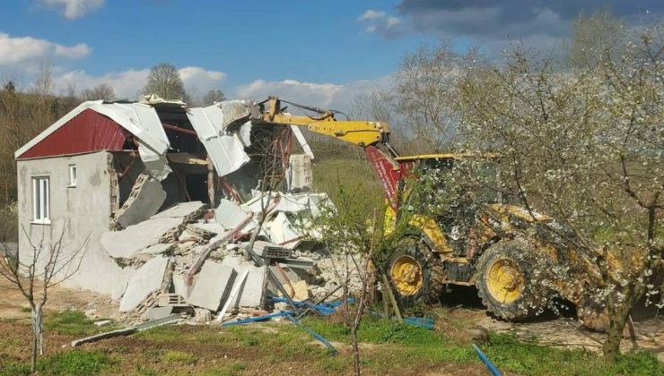 “Yıkımları Durdurun, Vatandaşı Mağdur Etmeyin”