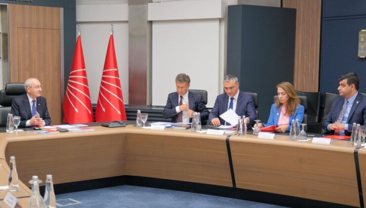 CHP’de Orhan Sarıbal Krizi: “Mutlak Butlan” Kararı ve Parti İçi Tepkiler