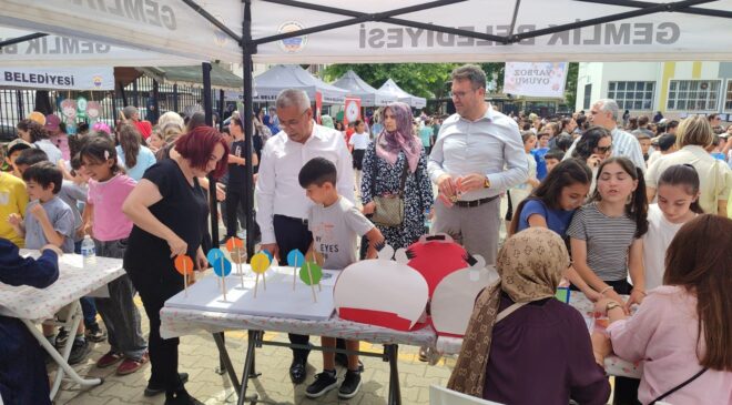 Gemlik’te Sağlıklı Beslenme Şenliği Renkli Görüntülere Sahne Oldu