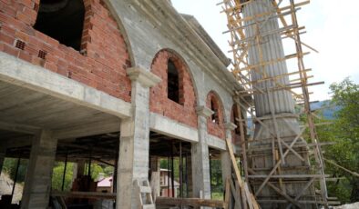 Caminin İnşaatı Neden Yıllardır Bitirilemiyor?